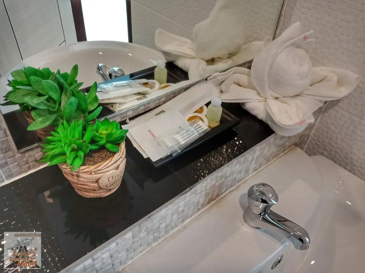 Louis' Runway View Hotel - Sha Extra Plus Nai Yang Thailand